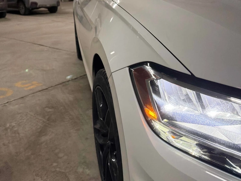 VW Jetta * Highline * * ШИБЕДАХ* * KEYLESS ENTRY* , снимка 13 - Автомобили и джипове - 53455449