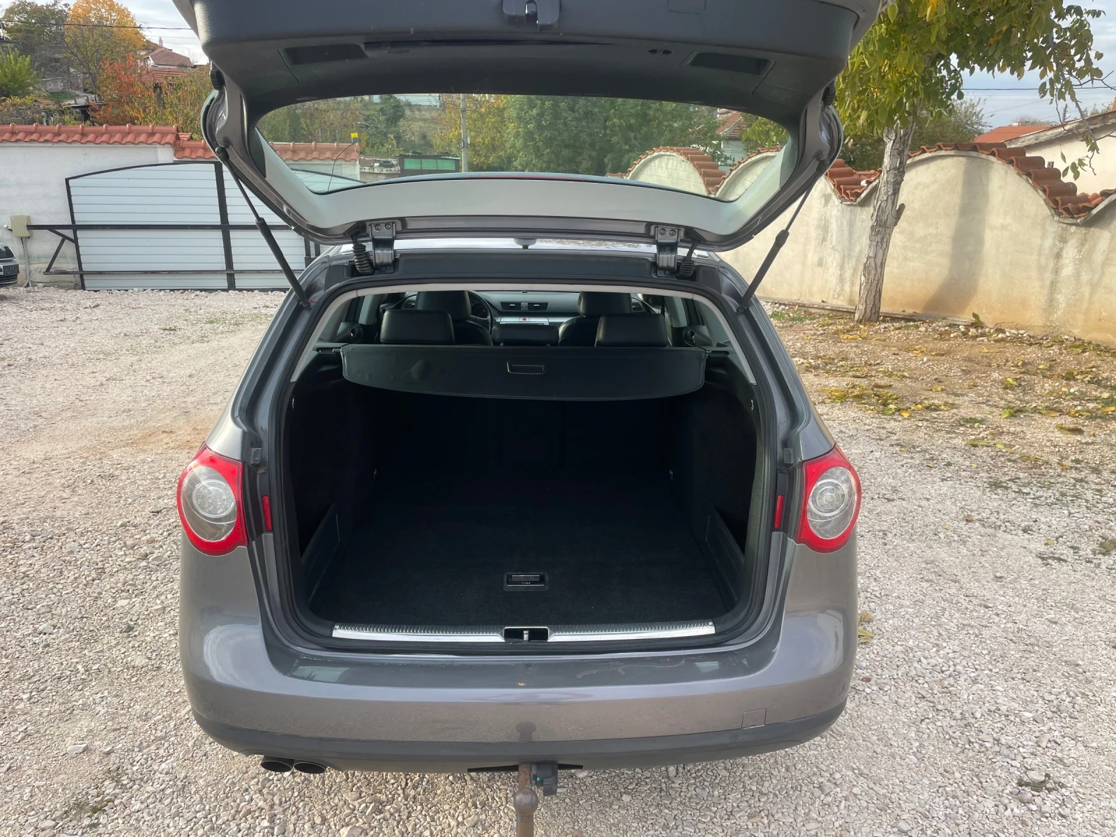 VW Passat 2, 0D-170ph-Hi-LINE-NAVI KOJA | Mobile.bg — изображение 16
