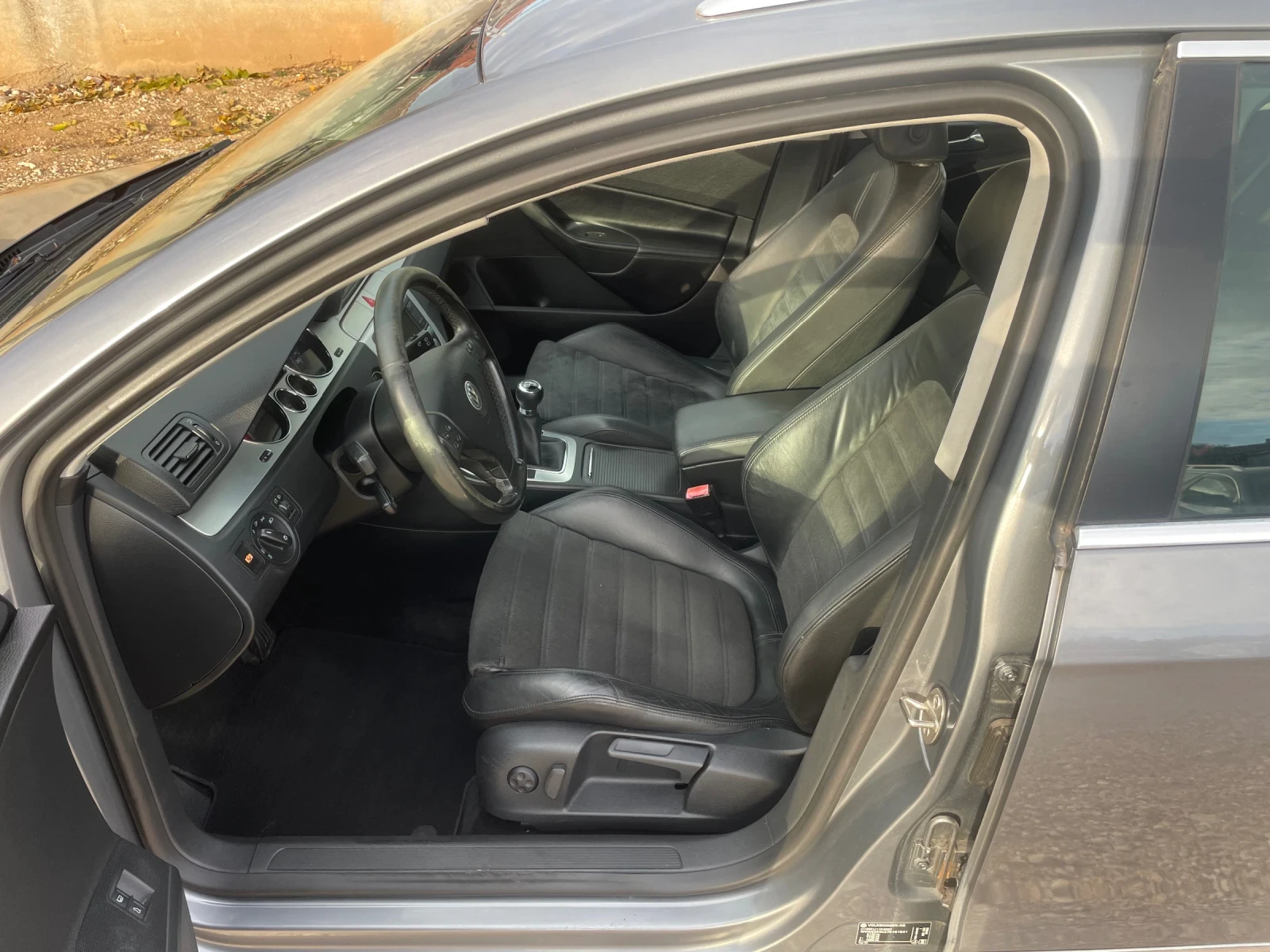 VW Passat 2, 0D-170ph-Hi-LINE-NAVI KOJA | Mobile.bg — изображение 11