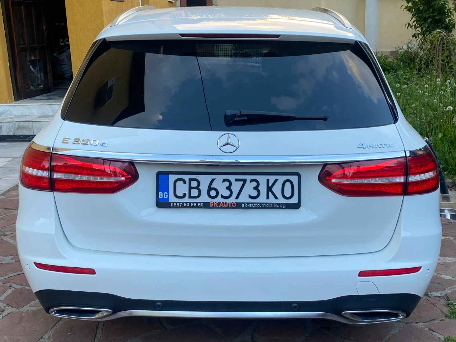Mercedes-Benz E 350 AMG-4MATIK-AIRMATIK-DIGITALCOCKPIT-PANO-DIST-HUD9G - изображение 5