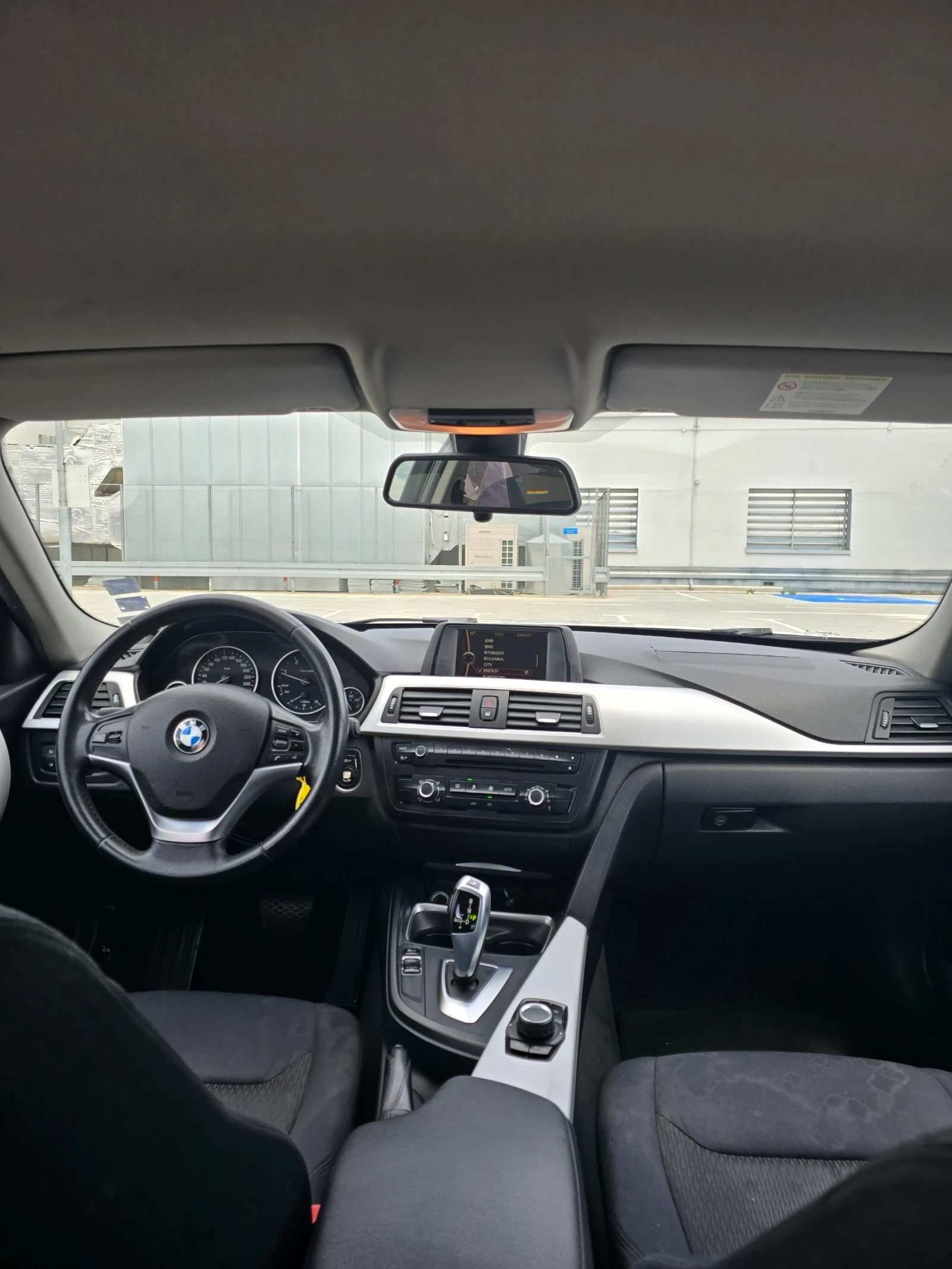 BMW 320 320d - изображение 8