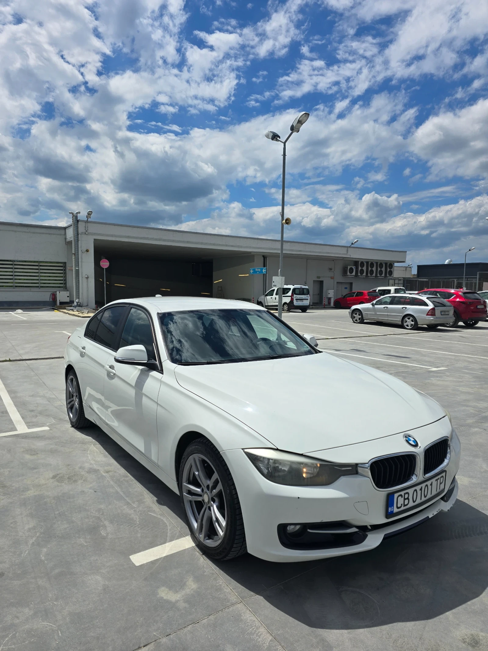 BMW 320 320d - изображение 2