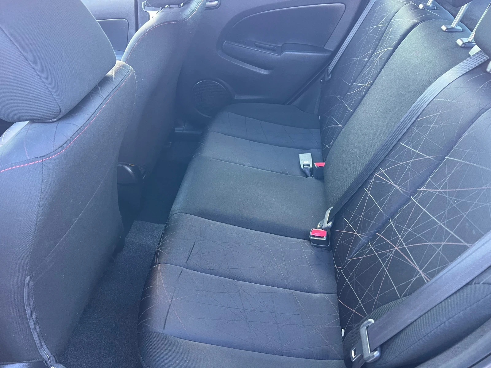 Mazda 2 1.3* ШВЕЙЦАРИЯ*  - изображение 10