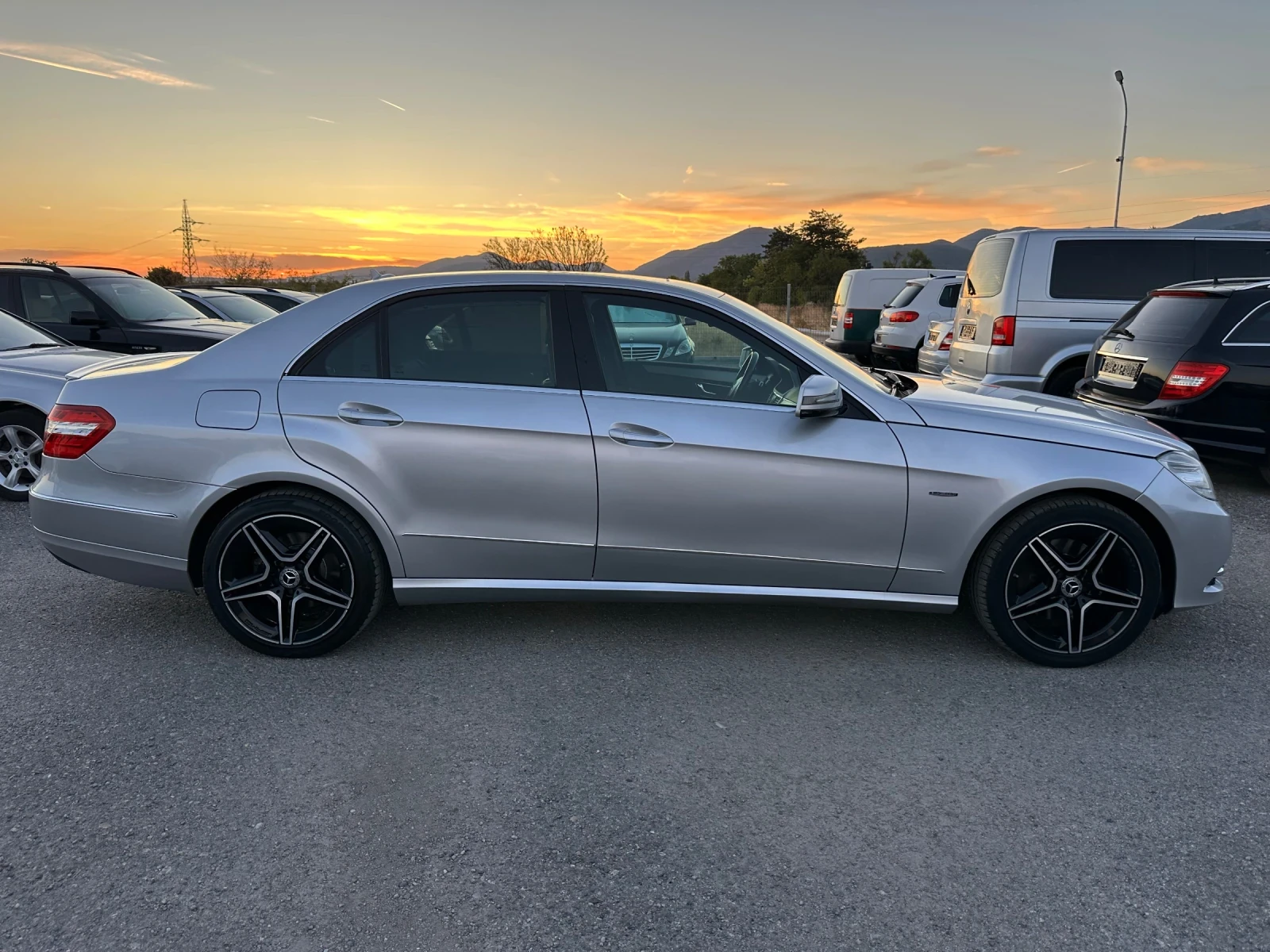 Mercedes-Benz E 350 DISTRONIK* * *  * KEYLESS | Mobile.bg   16