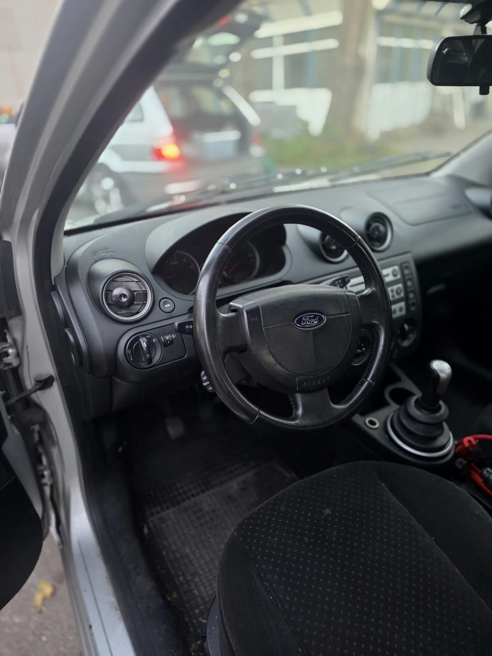 Ford Fiesta 1.4 tdci - изображение 4