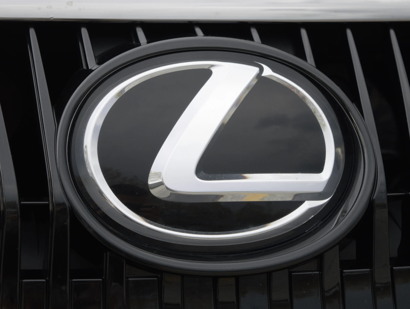 Lexus RC 200t  - изображение 6