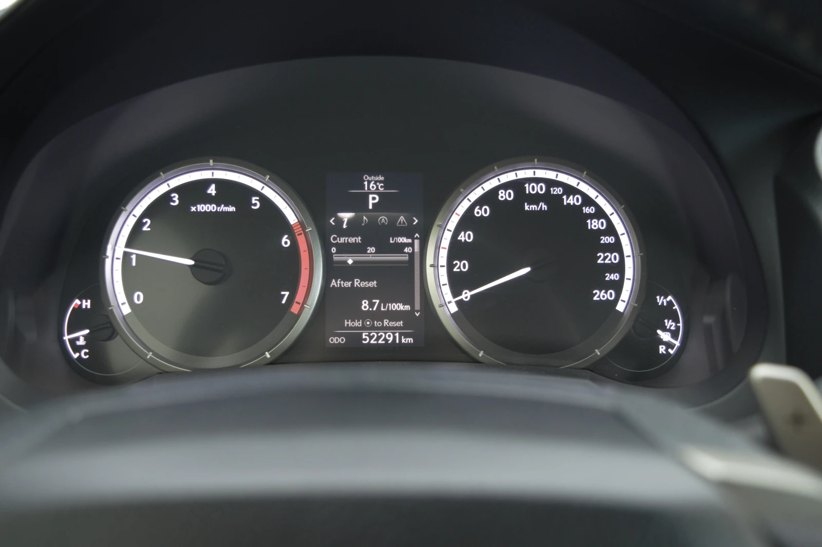 Lexus RC 200t  - изображение 9