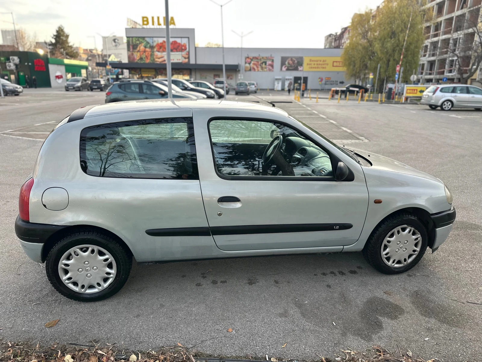 Renault Clio 1.2L L4 SOHC 8V - изображение 8