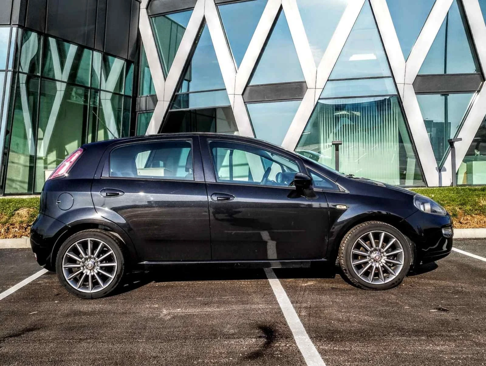 Fiat Punto 1.3. M-JET, 95 �.�. | Mobile.bg � ����������� 3