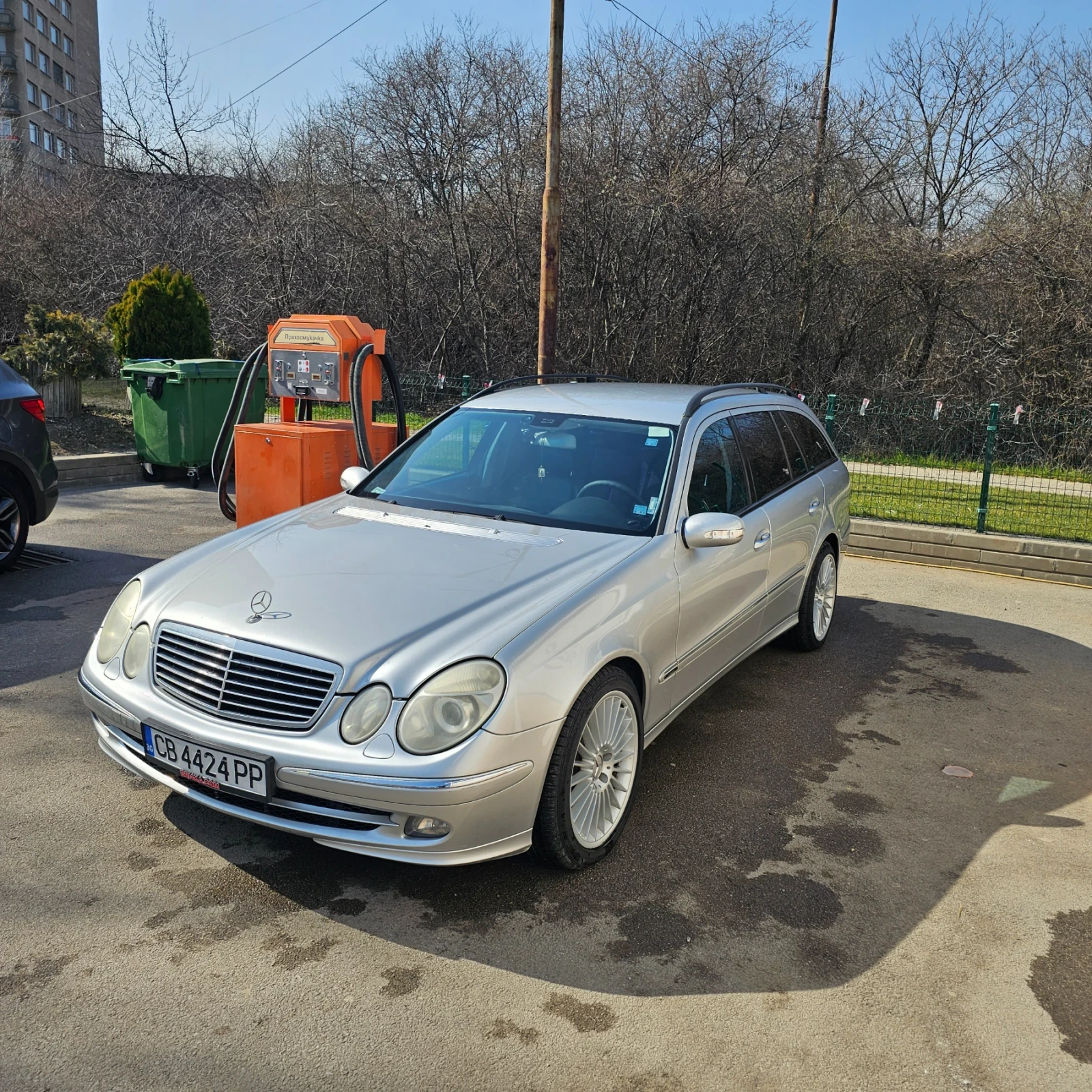 Mercedes-Benz E 270, снимка 3 - Автомобили и джипове - 53938952