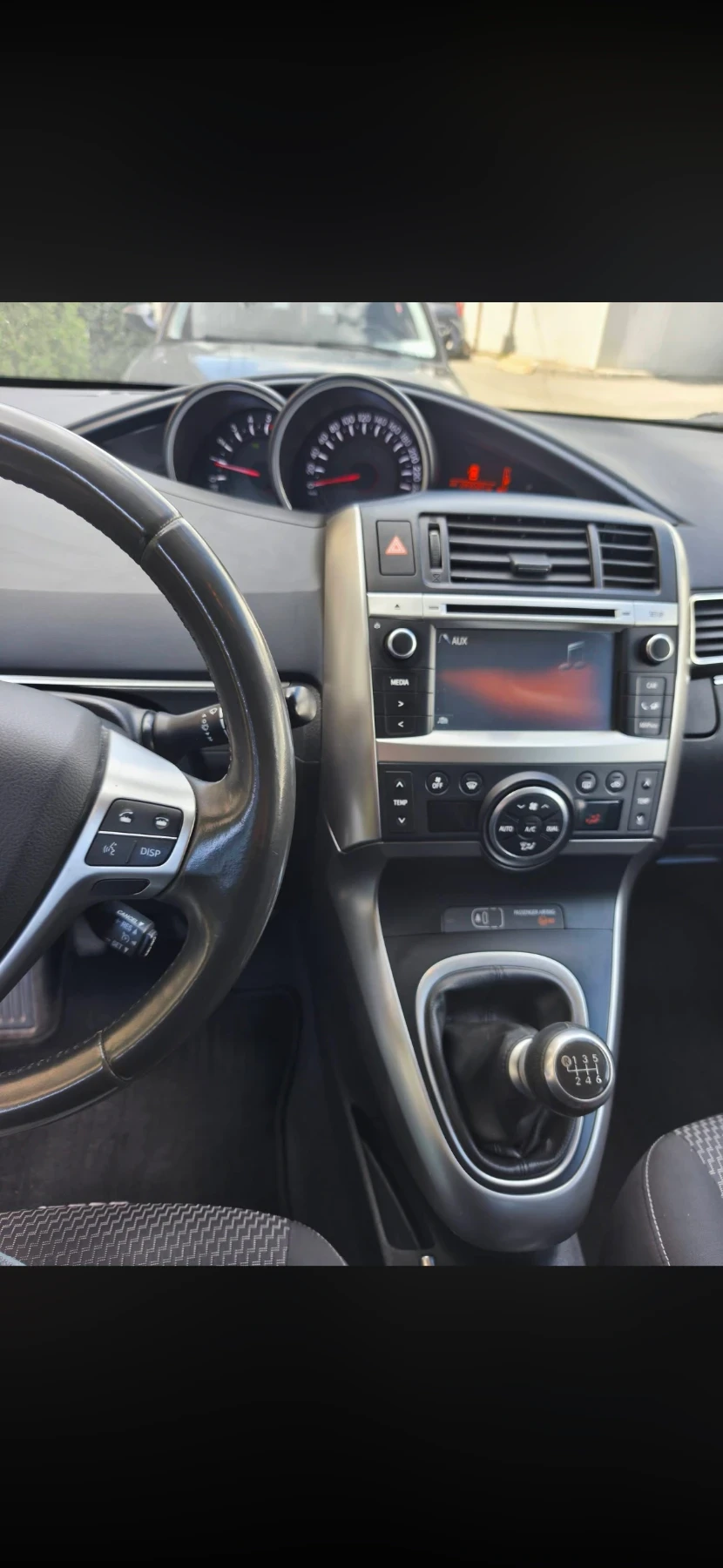 Toyota Verso, снимка 10 - Автомобили и джипове - 54217607