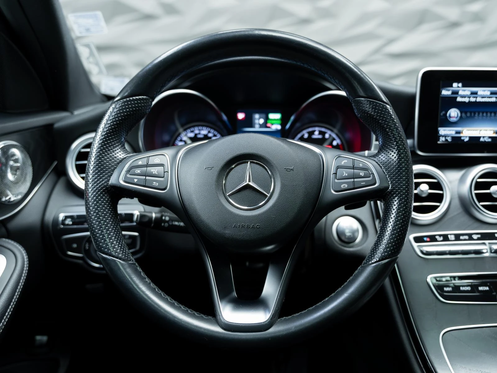 Mercedes-Benz C 350 E-HYBRID* BURMESTER* NAVI* PANO* ПОДГРЕВ* , снимка 12 - Автомобили и джипове - 54300879