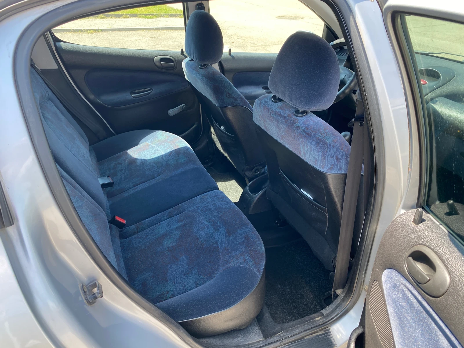 Peugeot 206 1.4i, снимка 10 - Автомобили и джипове - 54633063