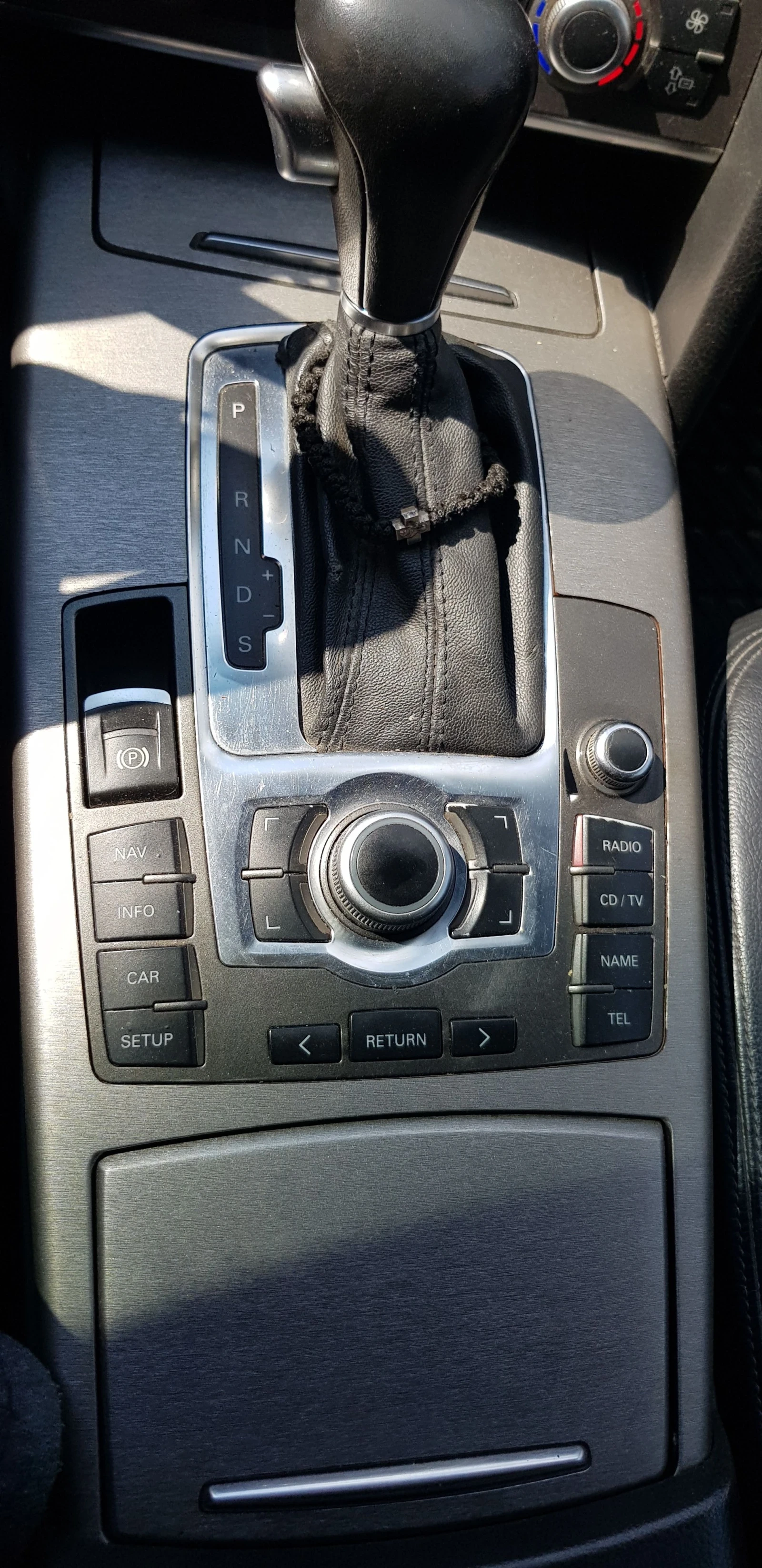 Audi A6, снимка 9 - Автомобили и джипове - 54640477