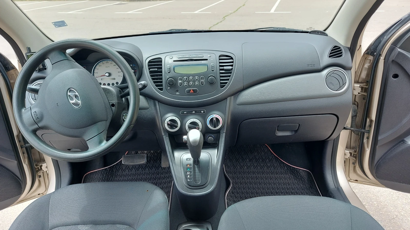 Hyundai I10, снимка 3 - Автомобили и джипове - 54886104
