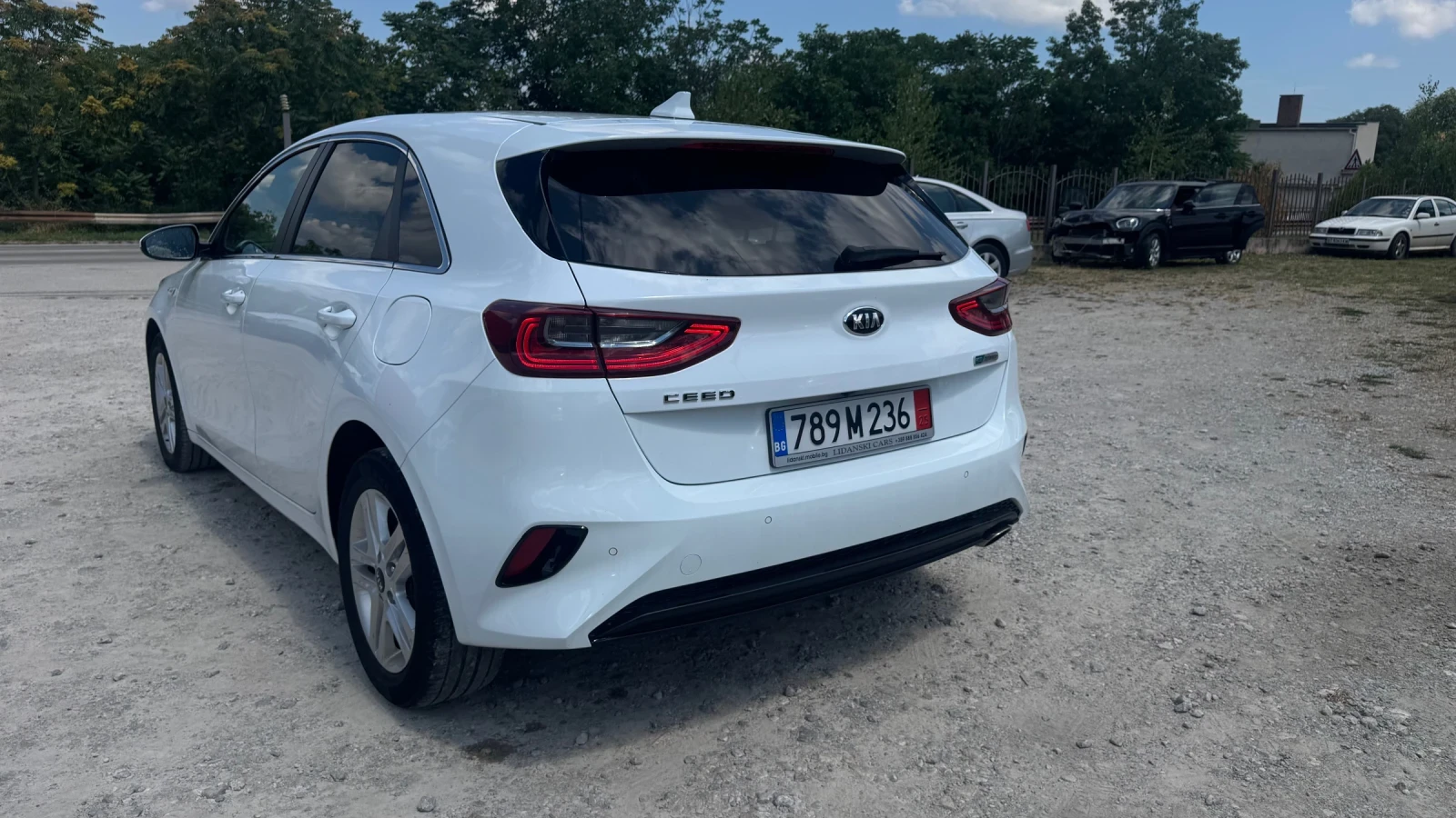 Kia Ceed 1.6 diesel hybrid, снимка 4 - Автомобили и джипове - 55075295