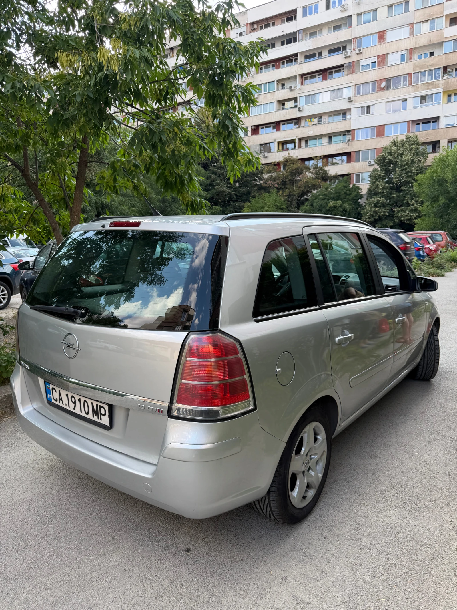Opel Zafira, снимка 8 - Автомобили и джипове - 55584805