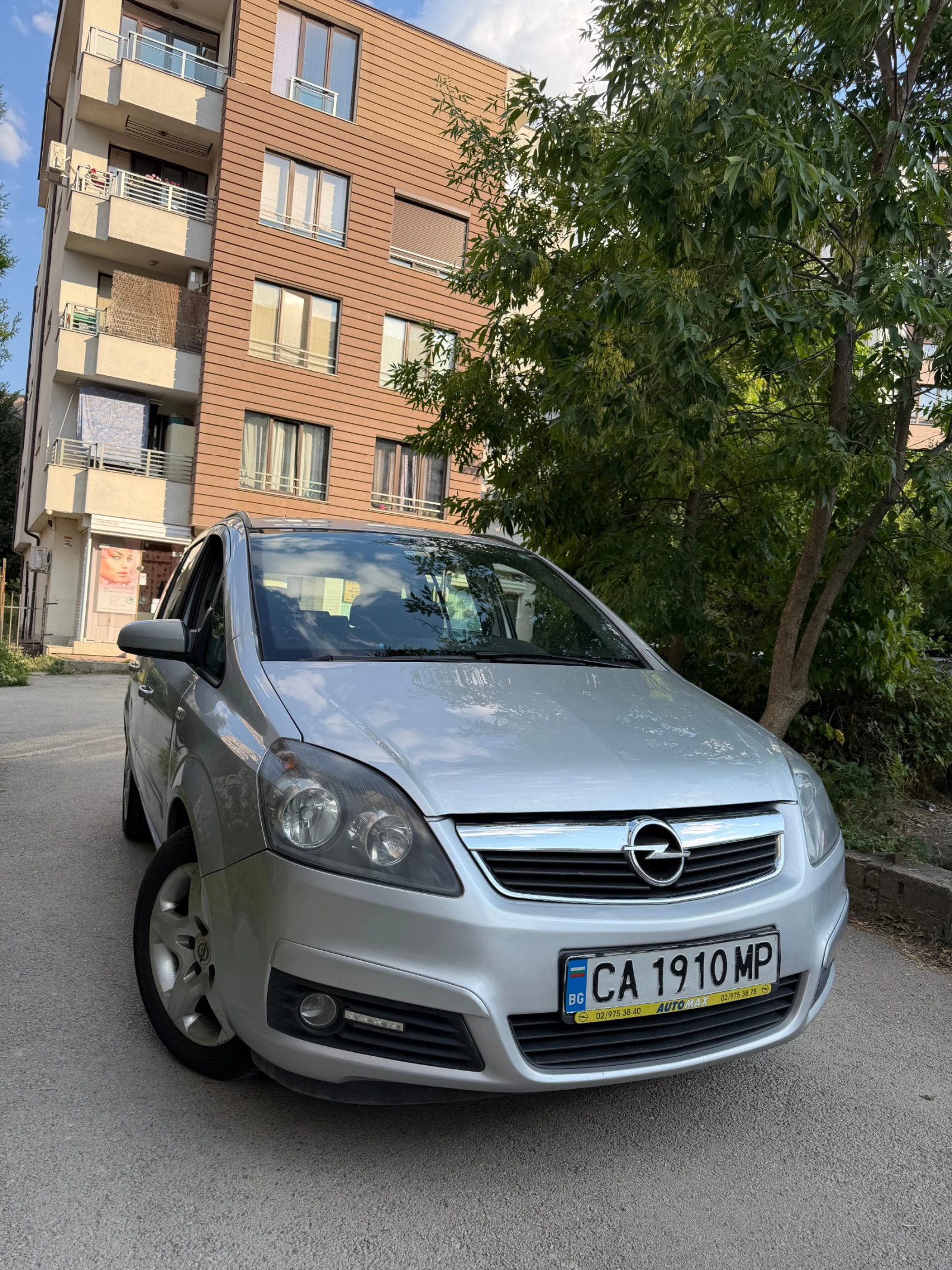 Opel Zafira, снимка 2 - Автомобили и джипове - 55584805