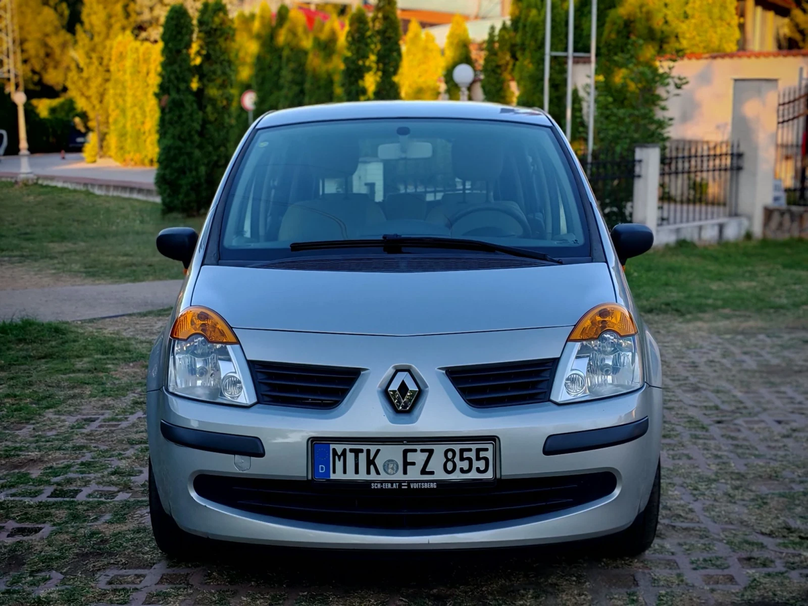 Renault Modus 1.5DCI(68)* КЛИМАТИК* НОВ ВНОС* , снимка 10 - Автомобили и джипове - 55683325