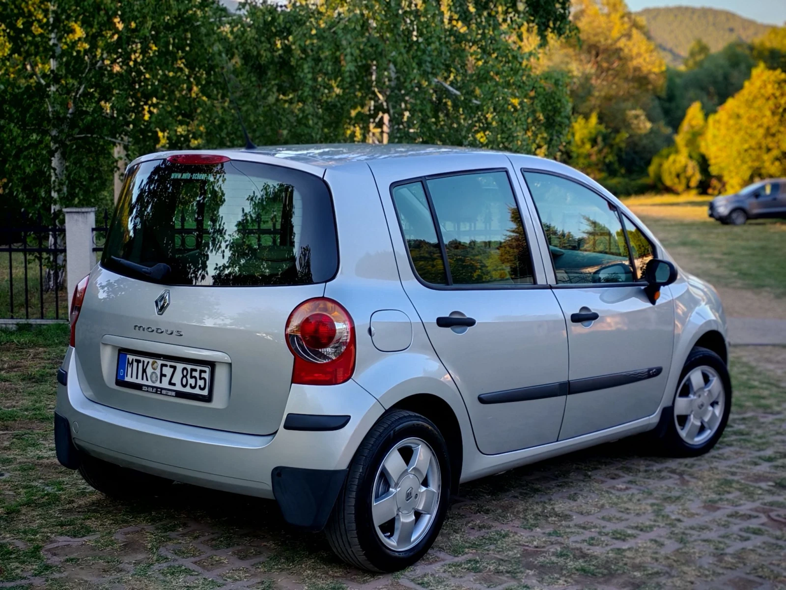 Renault Modus 1.5DCI(68)* КЛИМАТИК* НОВ ВНОС* , снимка 6 - Автомобили и джипове - 55683325