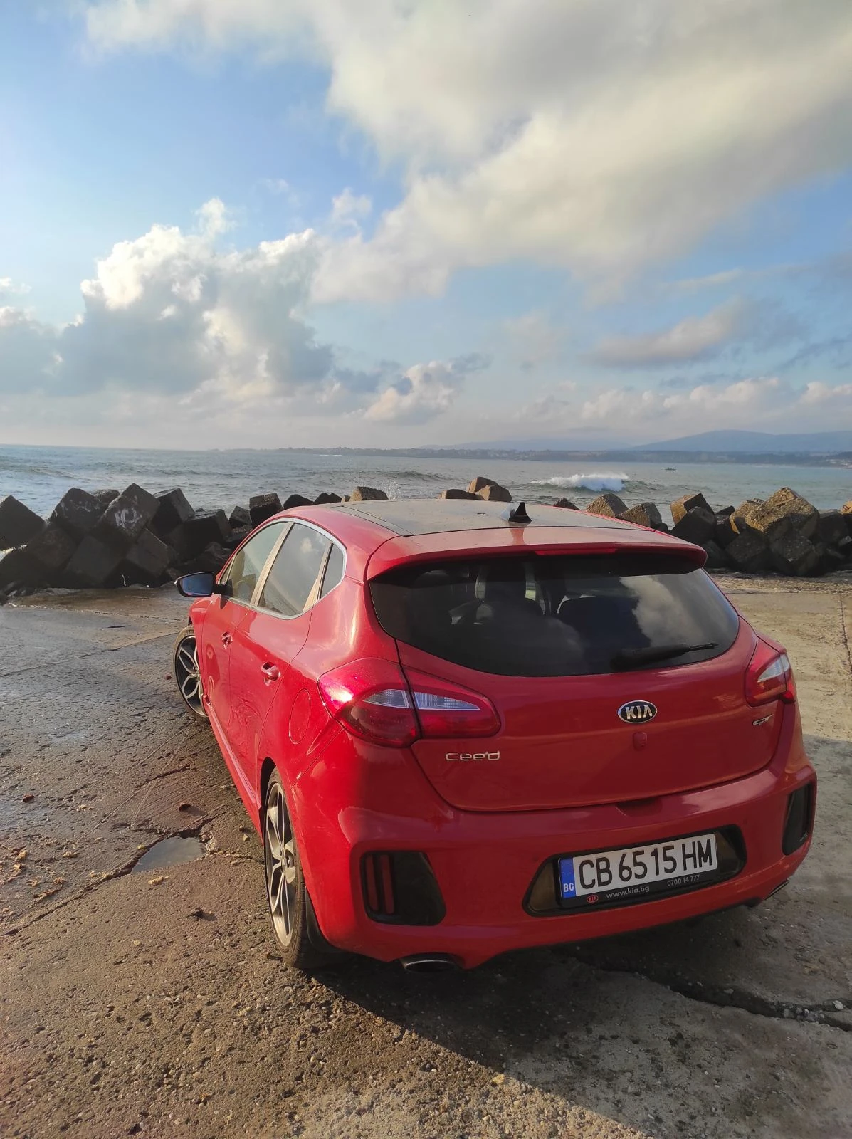 Kia Ceed GT 1.6 GDI, снимка 15 - Автомобили и джипове - 55878284