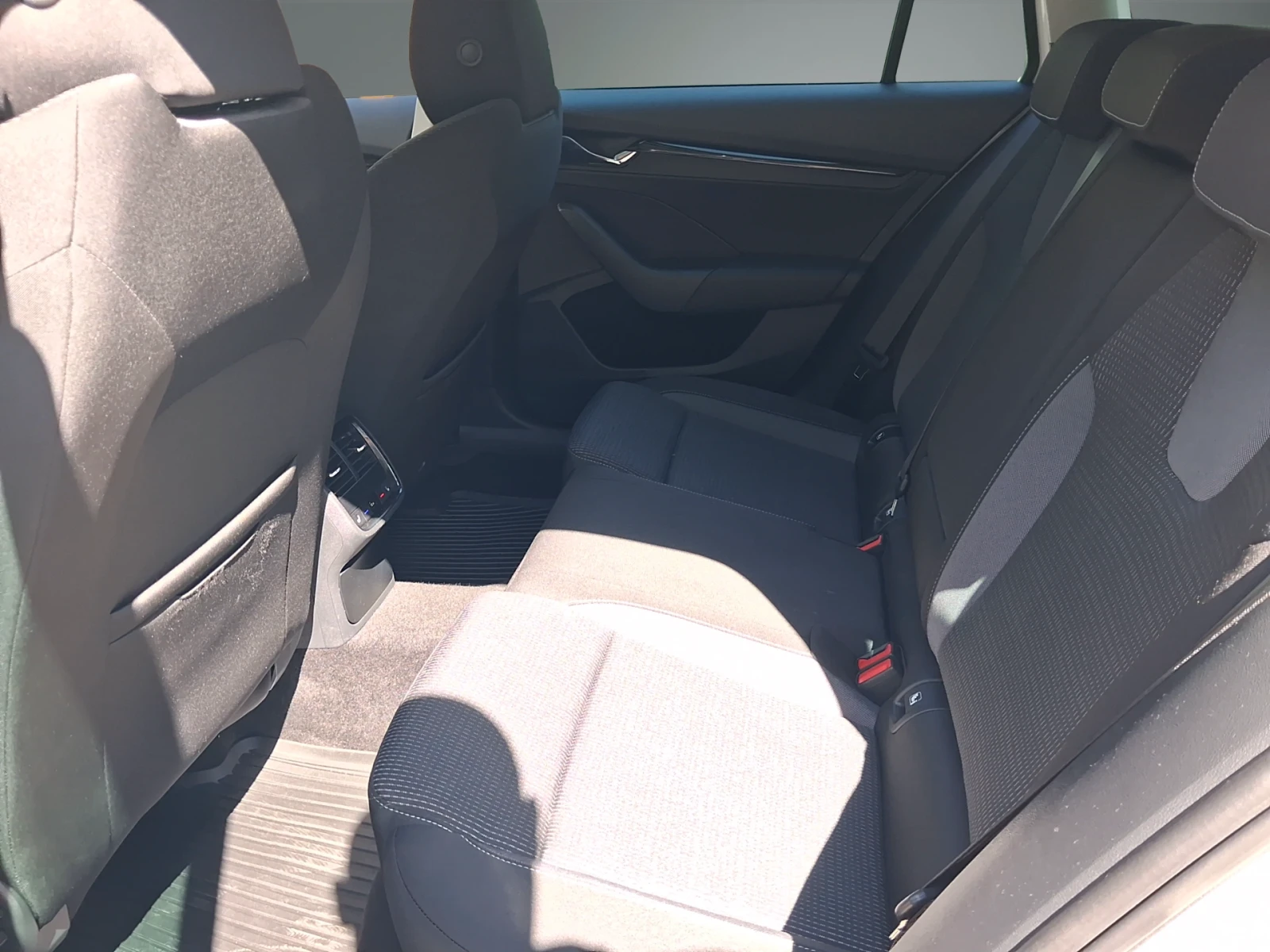 Skoda Octavia iV Estate Style 1.4 electric/TSI 150kW 6-spees, снимка 12 - Автомобили и джипове - 56021108