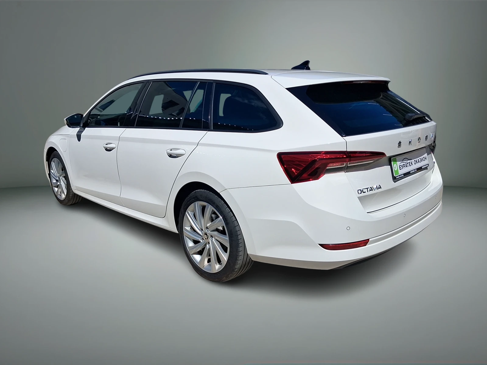 Skoda Octavia iV Estate Style 1.4 electric/TSI 150kW 6-spees, снимка 3 - Автомобили и джипове - 56021108