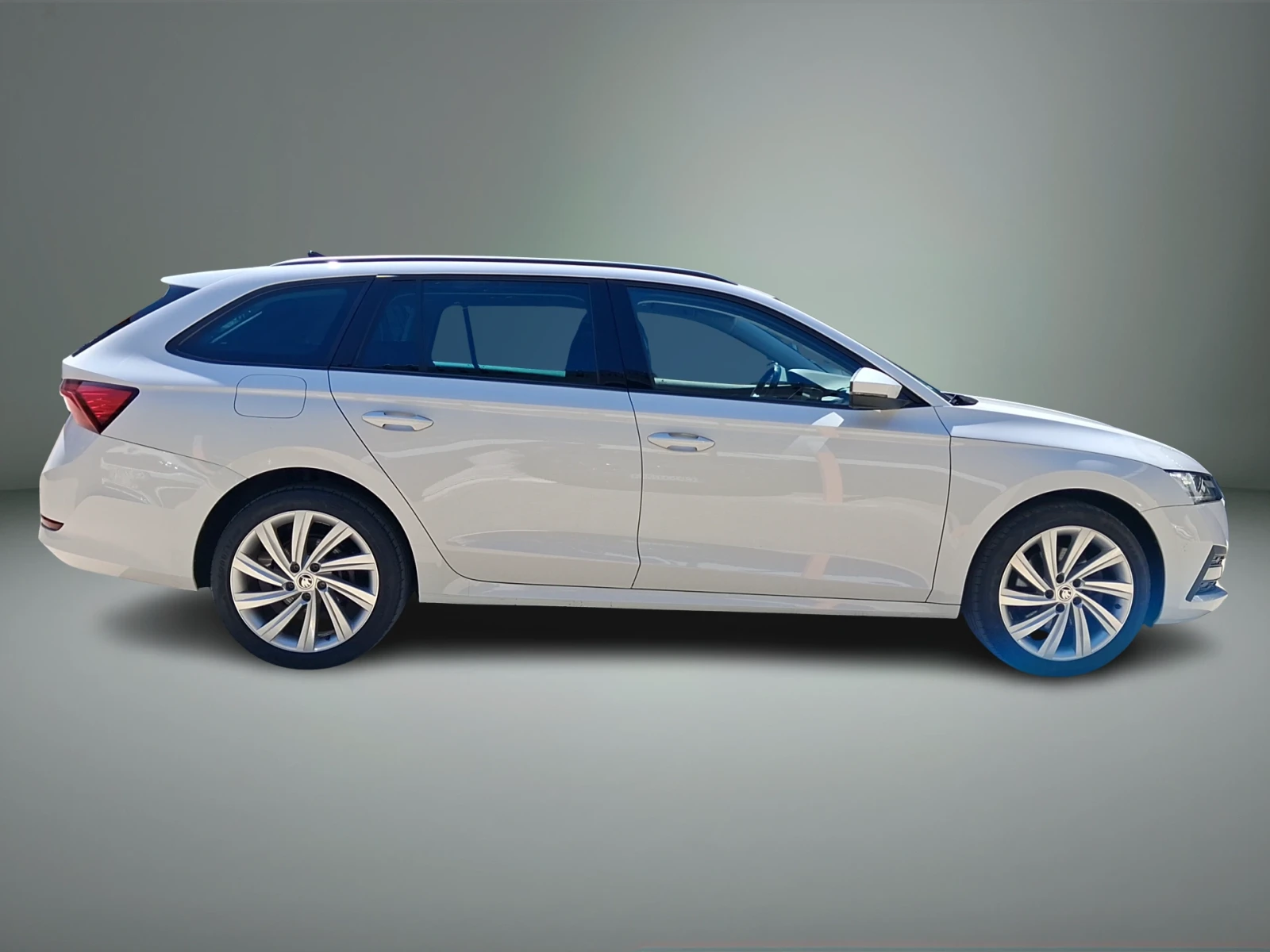 Skoda Octavia iV Estate Style 1.4 electric/TSI 150kW 6-spees, снимка 6 - Автомобили и джипове - 56021108