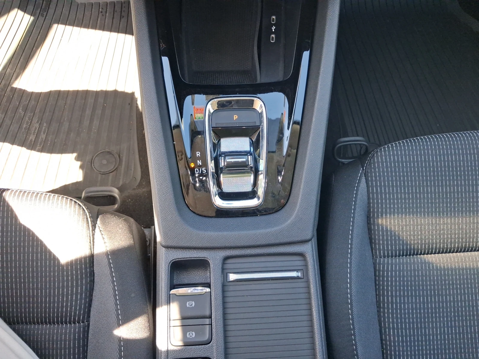Skoda Octavia iV Estate Style 1.4 electric/TSI 150kW 6-spees, снимка 14 - Автомобили и джипове - 56021108