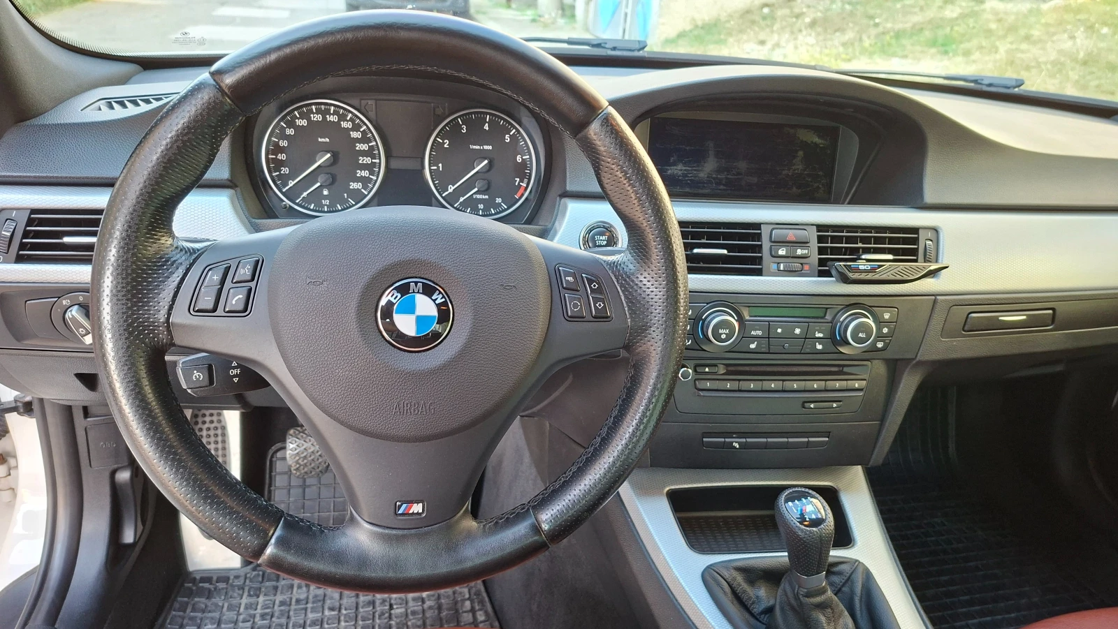 BMW 325 M Пакет 330i, снимка 11 - Автомобили и джипове - 56360244