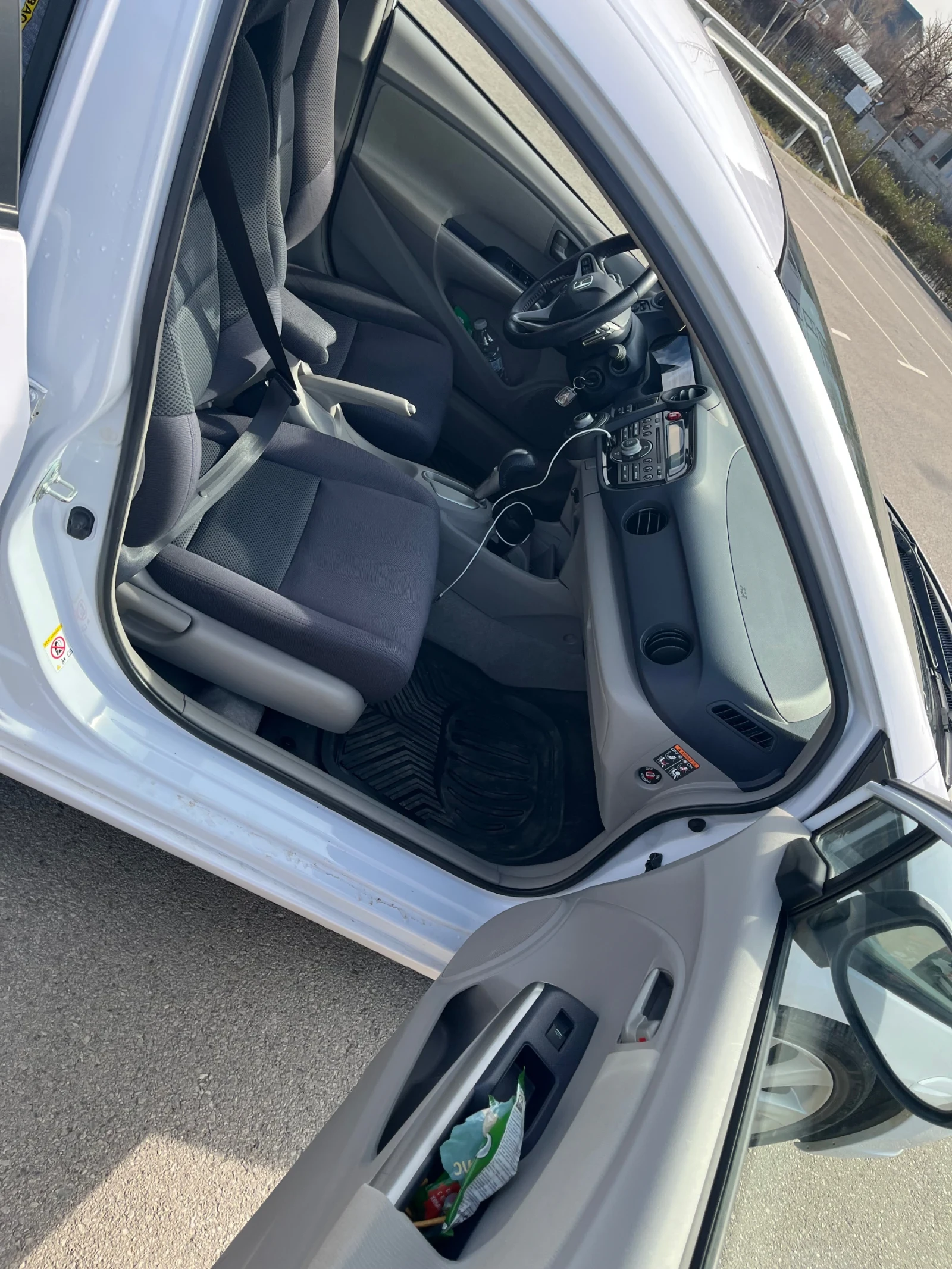 Honda Insight, снимка 9 - Автомобили и джипове - 56740654