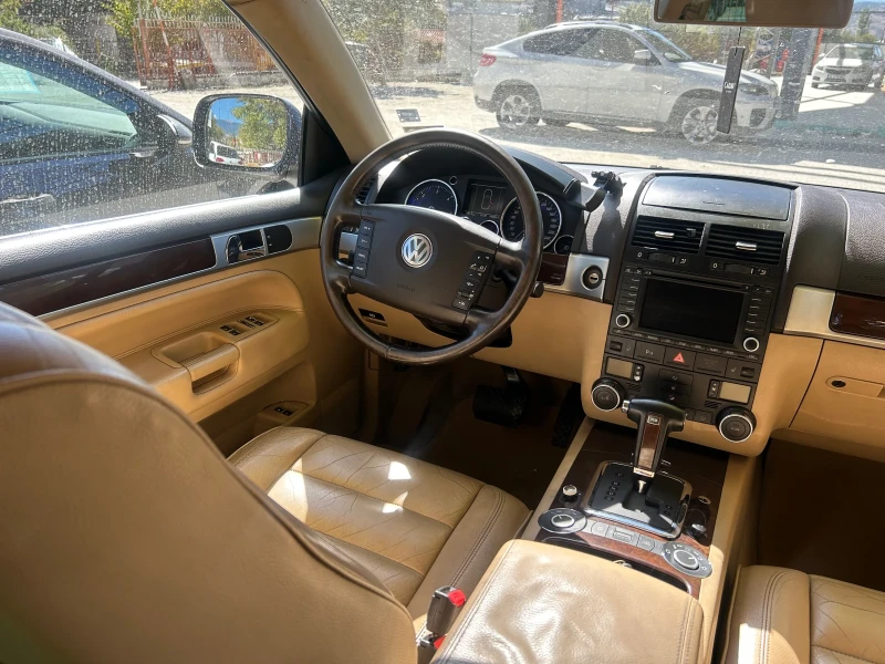 VW Touareg 2.5 TDI, снимка 9 - Автомобили и джипове - 47515880