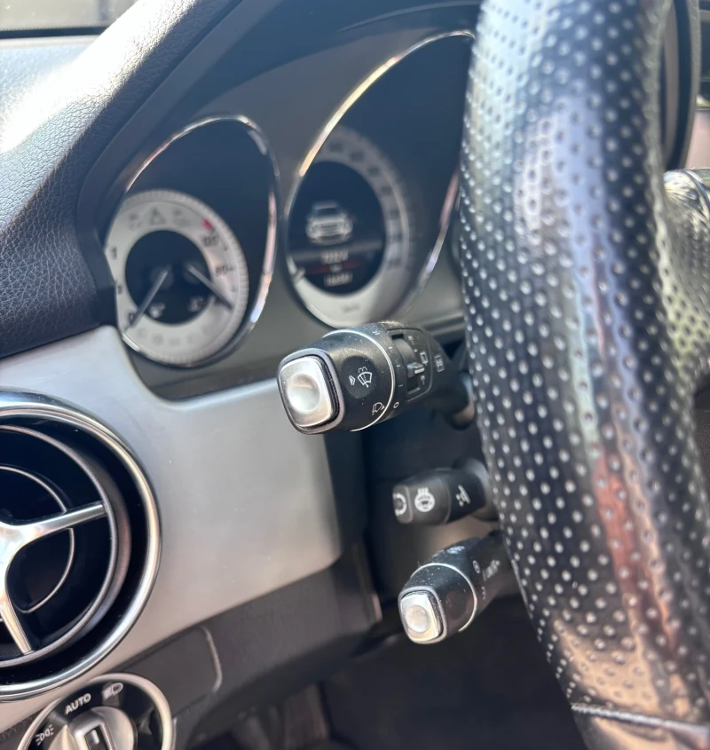 Mercedes-Benz GLK 2.2 4MATIC, снимка 14 - Автомобили и джипове - 52125339