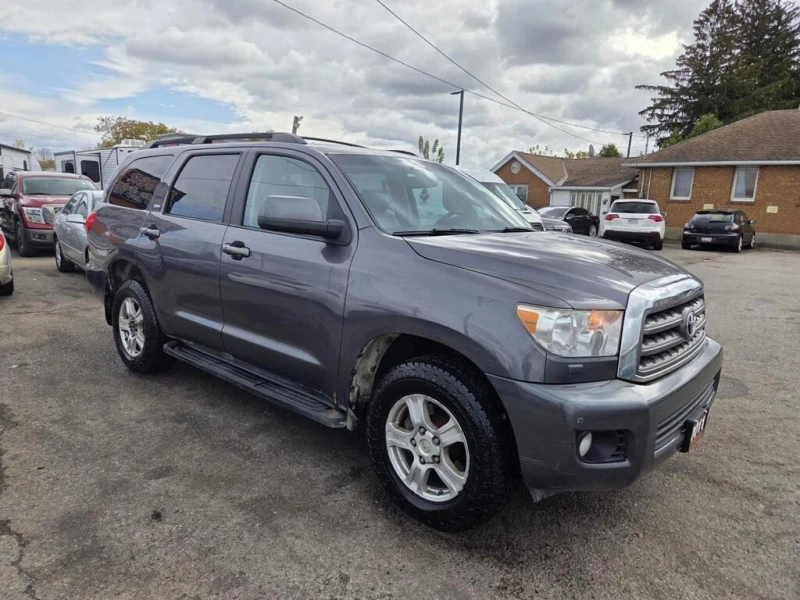 Toyota Sequoia SR5* Без инциденти!* 4X4* Кожа* Подгрев, снимка 10 - Автомобили и джипове - 52837296
