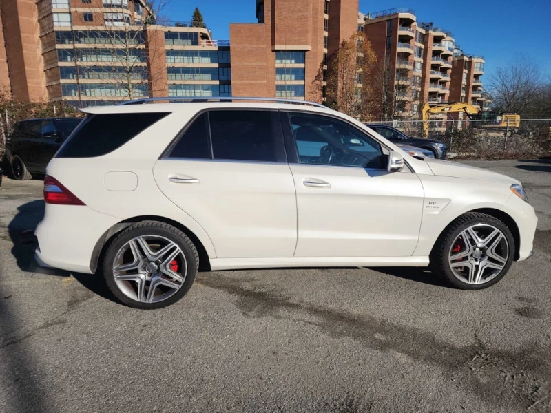 Mercedes-Benz ML 63 AMG 2012 4MATIC * БЕЗ ПЪРВОНАЧАЛНА ВНОСКА* , снимка 3 - Автомобили и джипове - 53187194