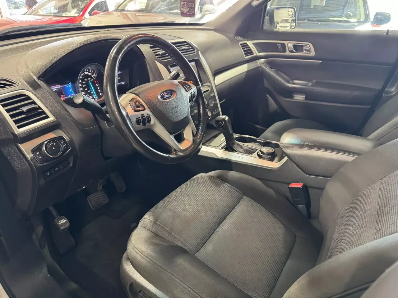 Ford Explorer XLT* Cruise Contr.* Camera* 6-Pass*  - изображение 5