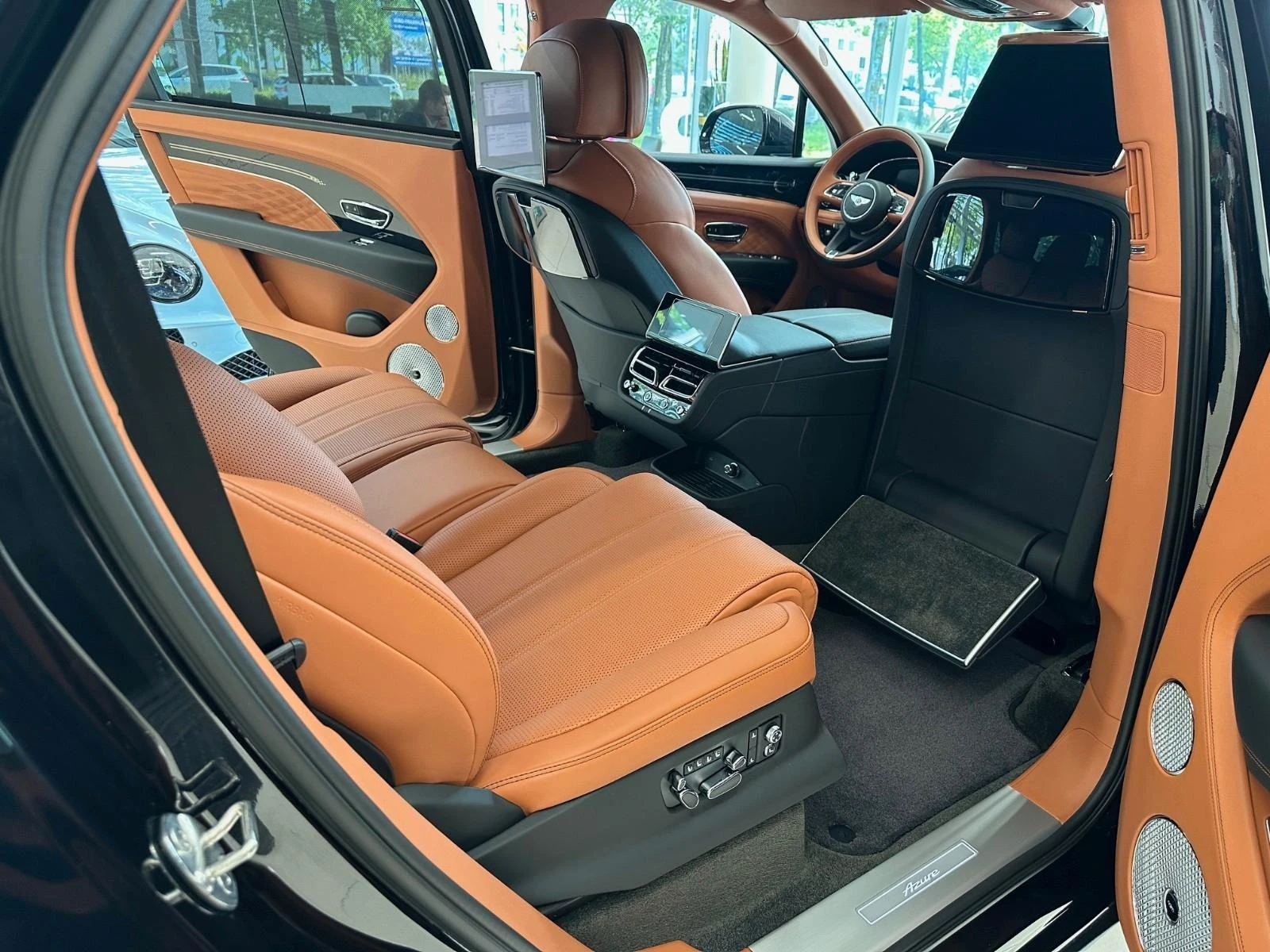 Bentley Bentayga 4.0 V8/LONG/AZURE/NAIM/TV/PANO/HEADUP/NIGHT VISION | Mobile.bg   9