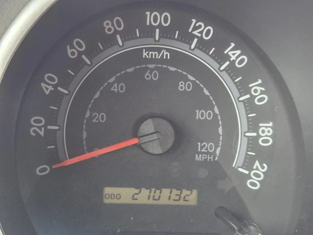 Toyota Sequoia SR5* Без инциденти!* 4X4* Кожа* Подгрев - изображение 6