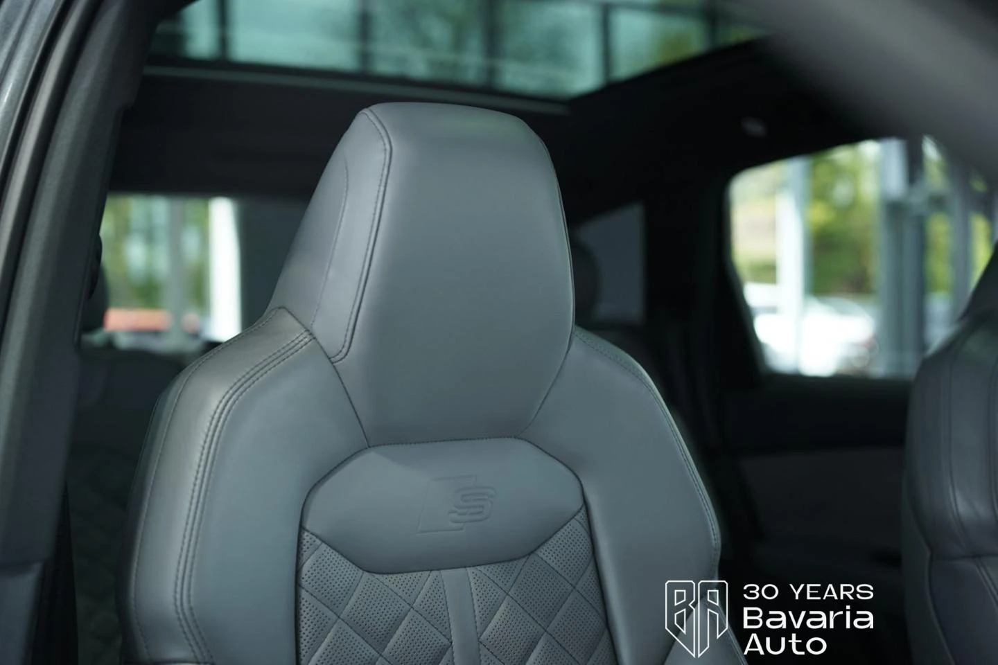 Audi Q7 50 TDI Quattro S line Panorama 7 места, снимка 12 - Автомобили и джипове - 54746287