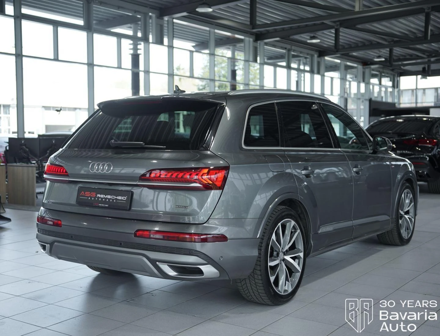 Audi Q7 50 TDI Quattro S line Panorama 7 места, снимка 5 - Автомобили и джипове - 54746287