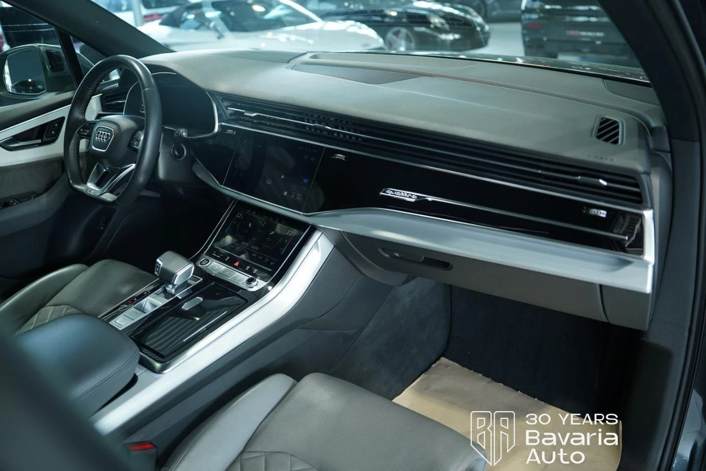 Audi Q7 50 TDI Quattro S line Panorama 7 места, снимка 10 - Автомобили и джипове - 54746287