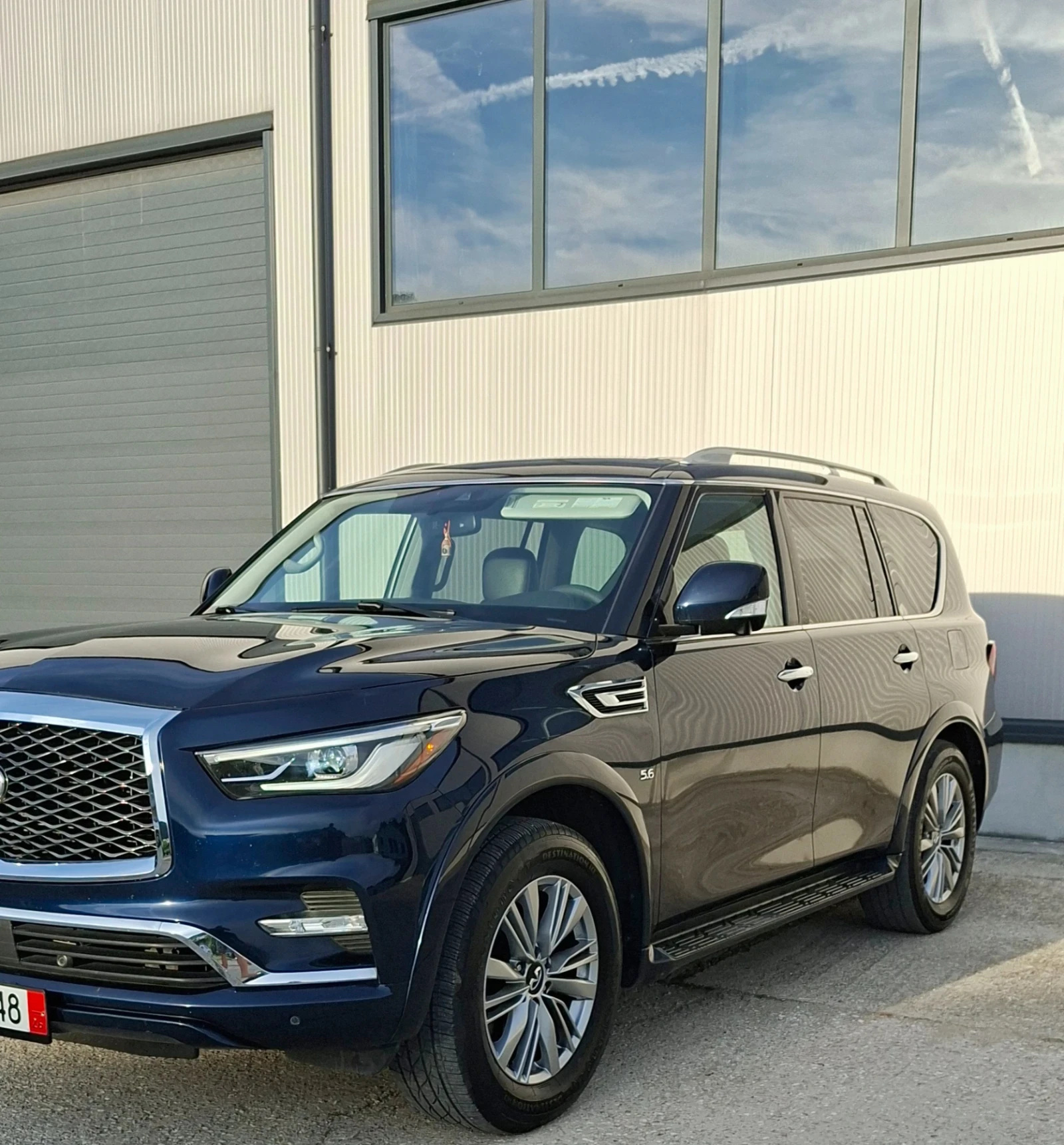Infiniti QX80 5.6 V8 400к.с. , снимка 4 - Автомобили и джипове - 54948744