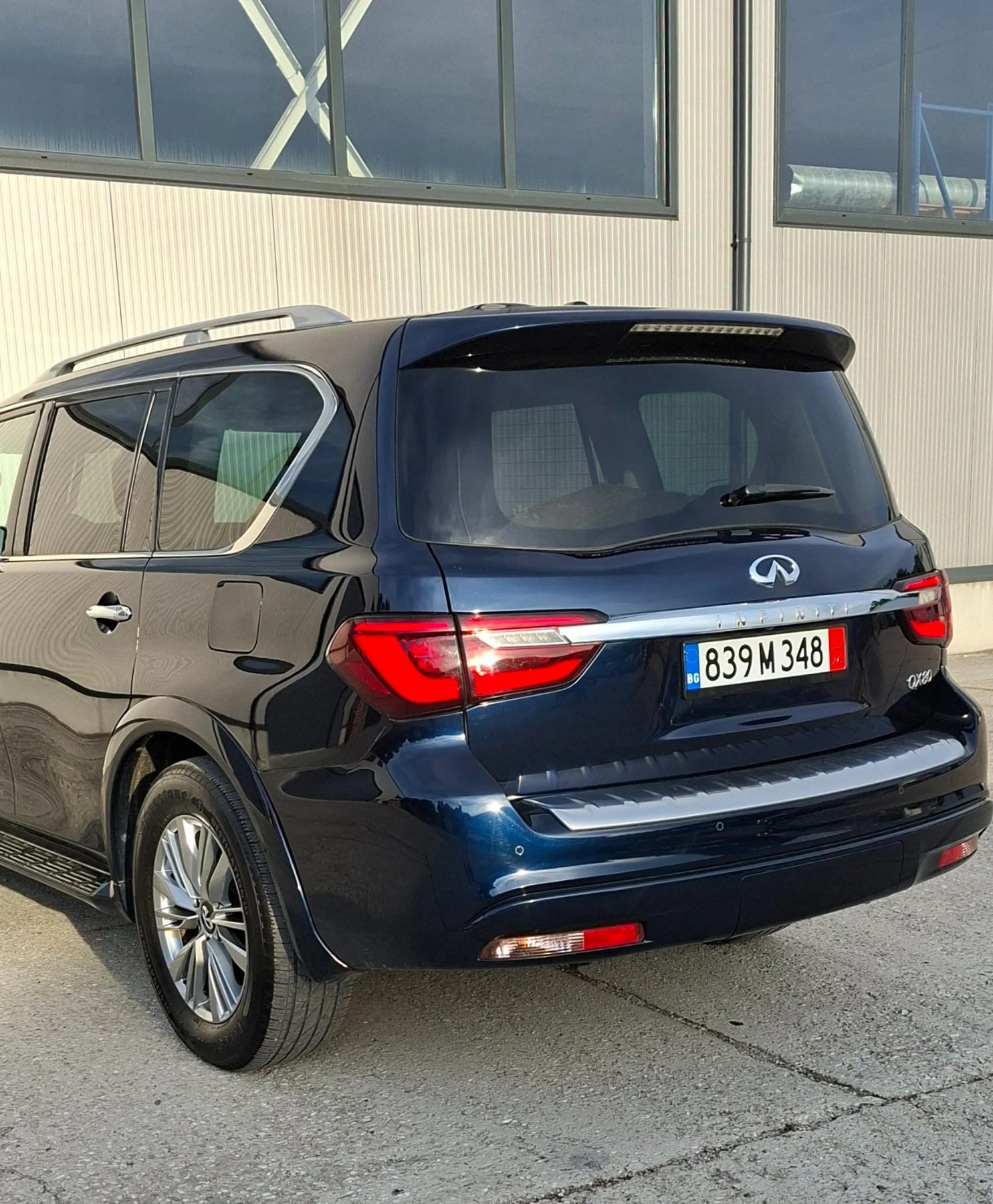 Infiniti QX80 5.6 V8 400к.с. , снимка 7 - Автомобили и джипове - 54948744