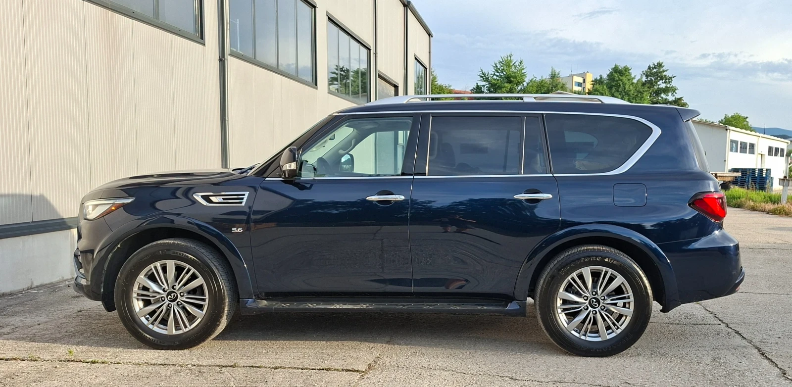 Infiniti QX80 5.6 V8 400к.с. , снимка 8 - Автомобили и джипове - 54948744