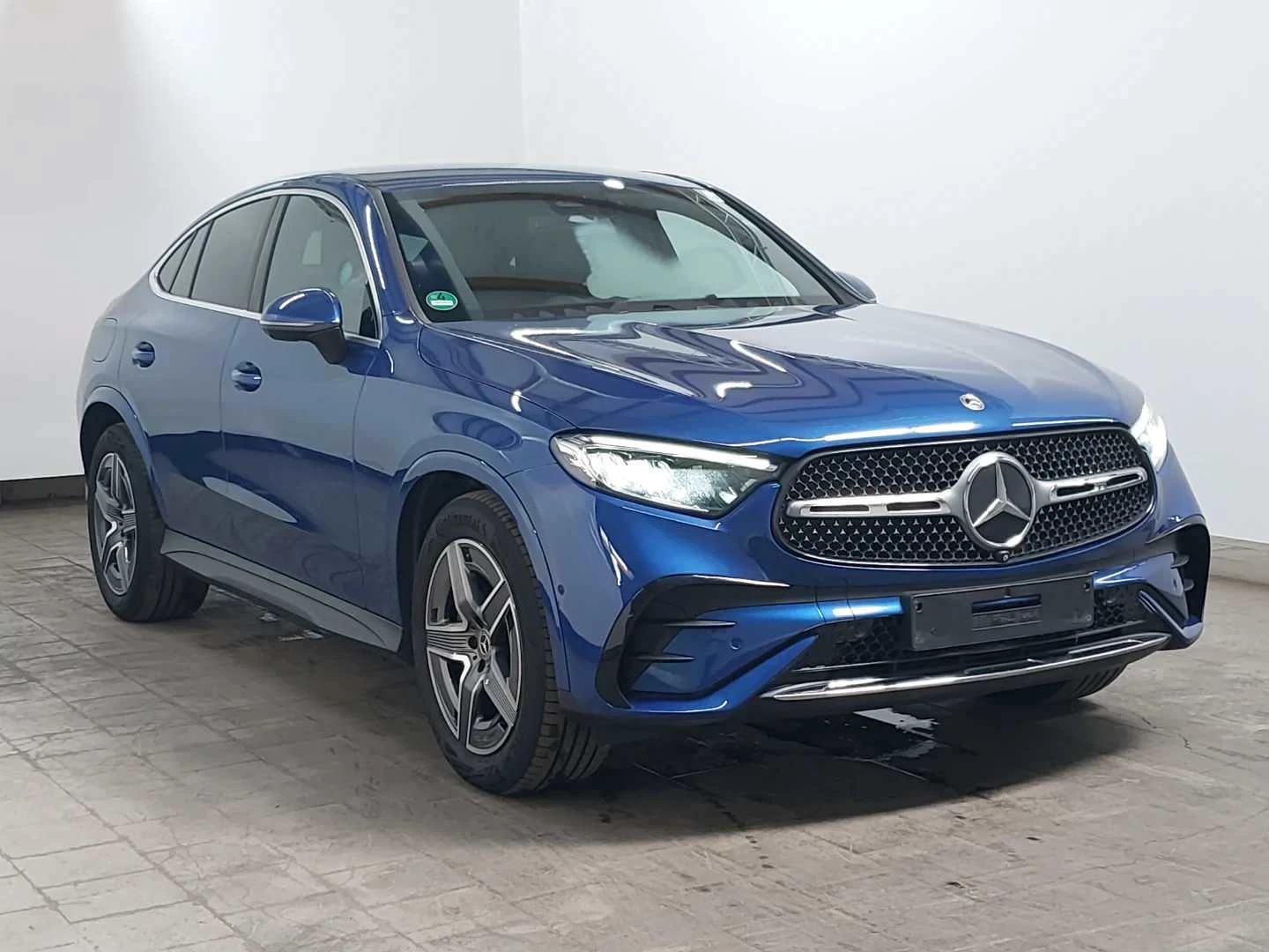 Mercedes-Benz GLC 220 ОЧАКВАН ВНОС / AMG Line / 4 Matic / 360 / , снимка 2 - Автомобили и джипове - 55184496