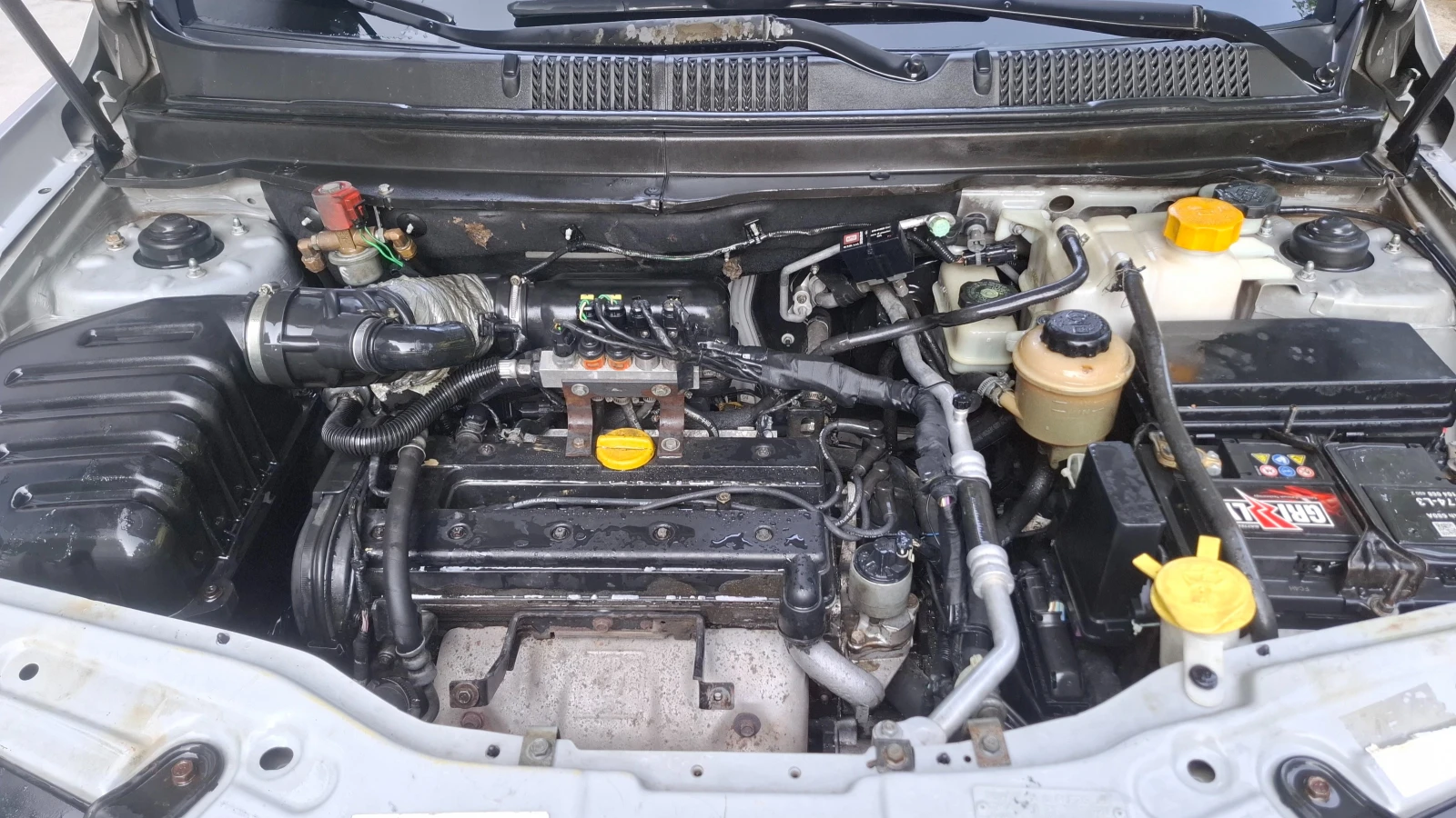 Chevrolet Captiva, снимка 9 - Автомобили и джипове - 55386362