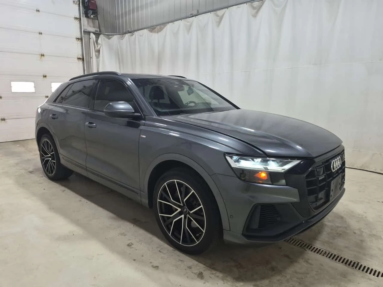 Audi Q8 * PROGRESSIV * CARFAX * ����� �� ����������� | Mobile.bg � ����������� 2