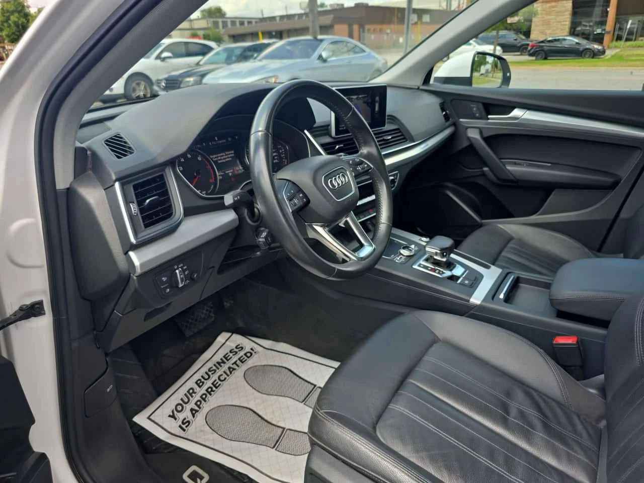 Audi Q5 * Progressiv * CARFAX * БЕЗ ПЪРВОНАЧАЛНА ВНОСКА, снимка 14 - Автомобили и джипове - 55414947
