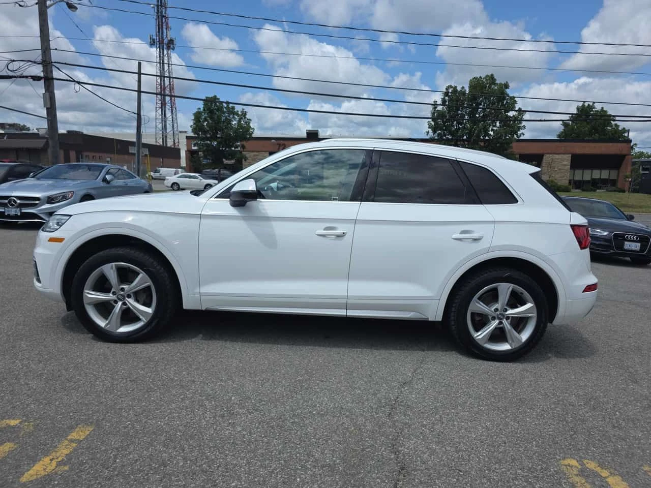 Audi Q5 * Progressiv * CARFAX * БЕЗ ПЪРВОНАЧАЛНА ВНОСКА, снимка 11 - Автомобили и джипове - 55414947