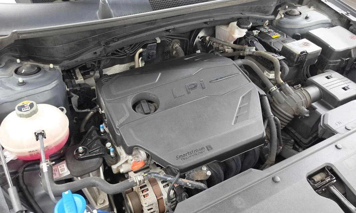 Kia Sportage LPG 2.0 2WD Signature  * koreiskikoli.bg * , снимка 6 - Автомобили и джипове - 55802269